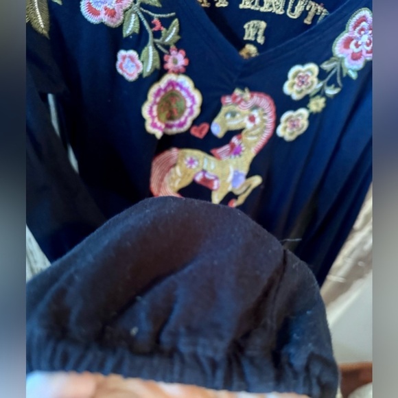 Johnny Was LA Vintage Carousel Horse Embroidered Shirt Black Size Small Fair - Picture 6 of 14